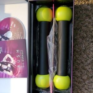 ZUMBA BODY SHAPING KIT.